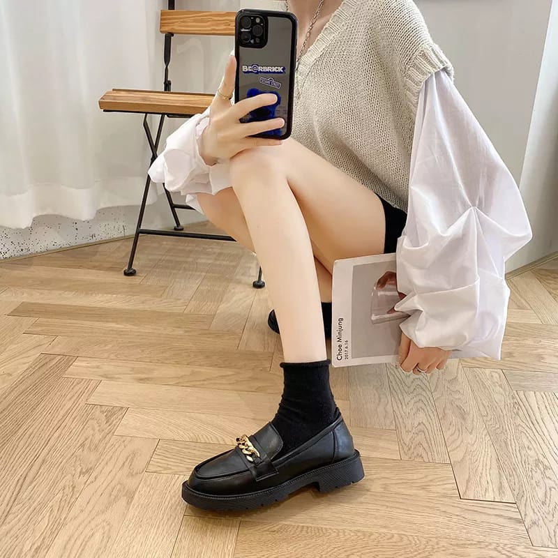 SEPATU WANITA DOCMART LOAFERS RANTAI GOLD BLACK DOF PREMIUM RG 09