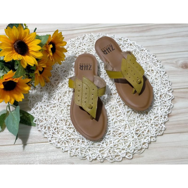 sandal kulit zhr