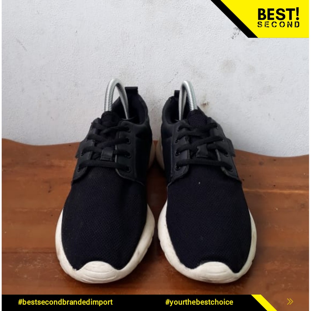 Sepatu Sneakers Wanita SHOOPEN Second