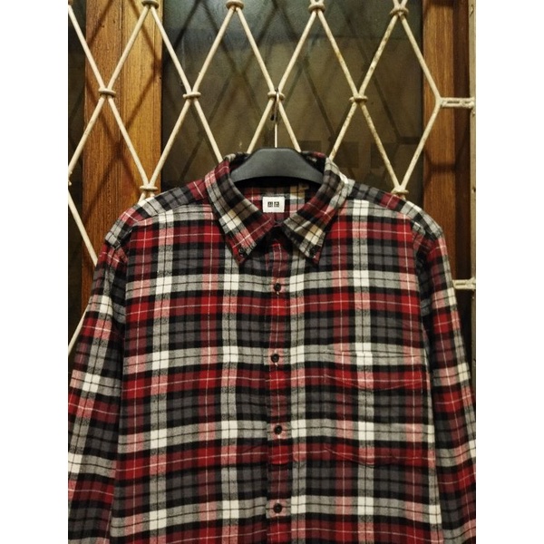 kemeja soft flannel uniqlo second original L kemeja kasual pria murah terlaris