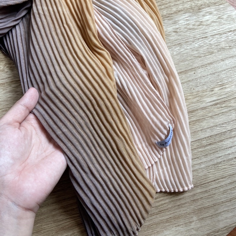Anna pleats ombre batch 2/pashmina plisket gradasi/pashmina plisket ombre-Milo