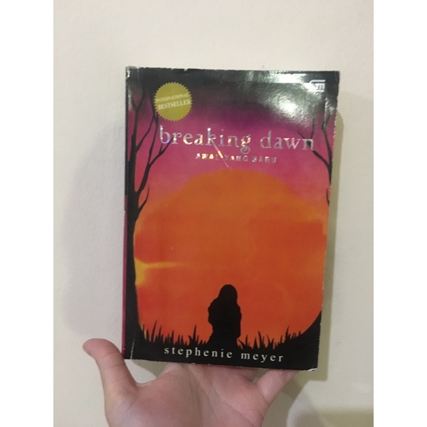 

Buku Novel Bahasa Indonesia Breaking Dawn