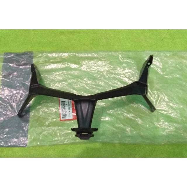 Cover garnis list bawah lampu depan vario 125/150 new 2018-2018 asli original