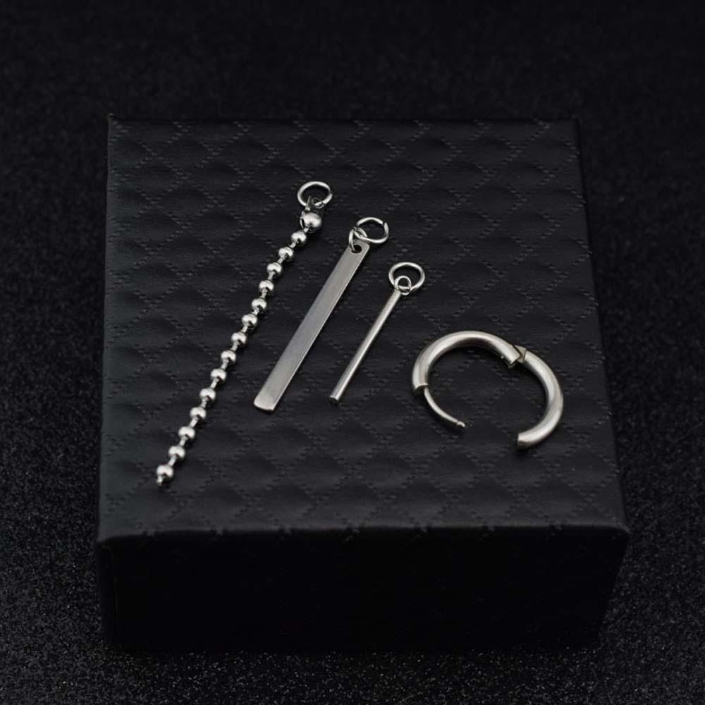 Anting Stud Rantai Panjang Bahan Stainless Steel Bentuk Bulan Untuk Pria Dan Wanita