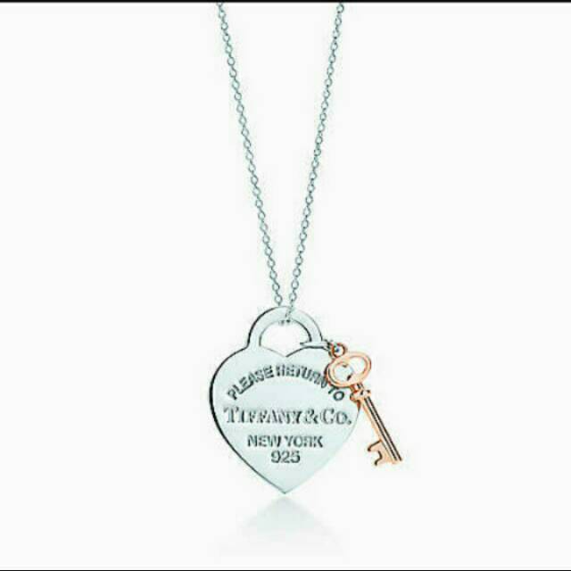 Tiffany n Co Heart Key Necklace