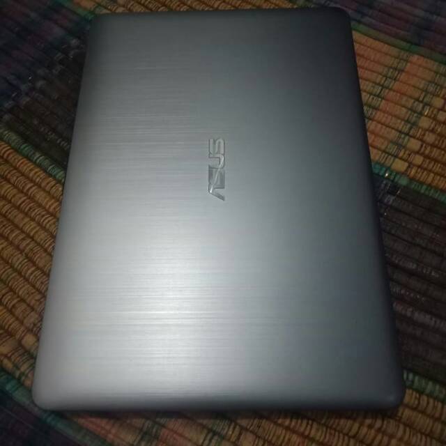 Laptop Asus X441U