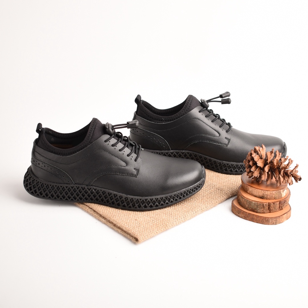 GEIST LEATHER BLACK ORIGINAL x VOLVE PROJECT Sepatu Kulit Sapi Asli Full Hitam Pria Semi Formal Pantofel Tali Kerja Kantor Dinas Resmi Guru Kantoran Pesta Undangan Kondangan Nikah Wisuda Kuliah Casual Derby Oxford Genuine Leather Footwear Keren Terbaru