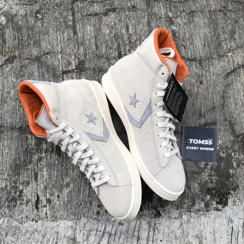 Converse x Bugs Bunny Pro Leather High