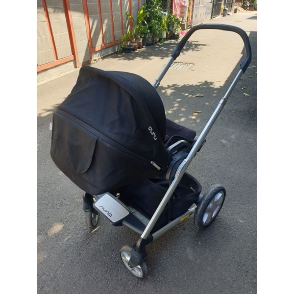 Preloved Nuna Mixx / Mix Second Stroller GRATIS CAR SEAT