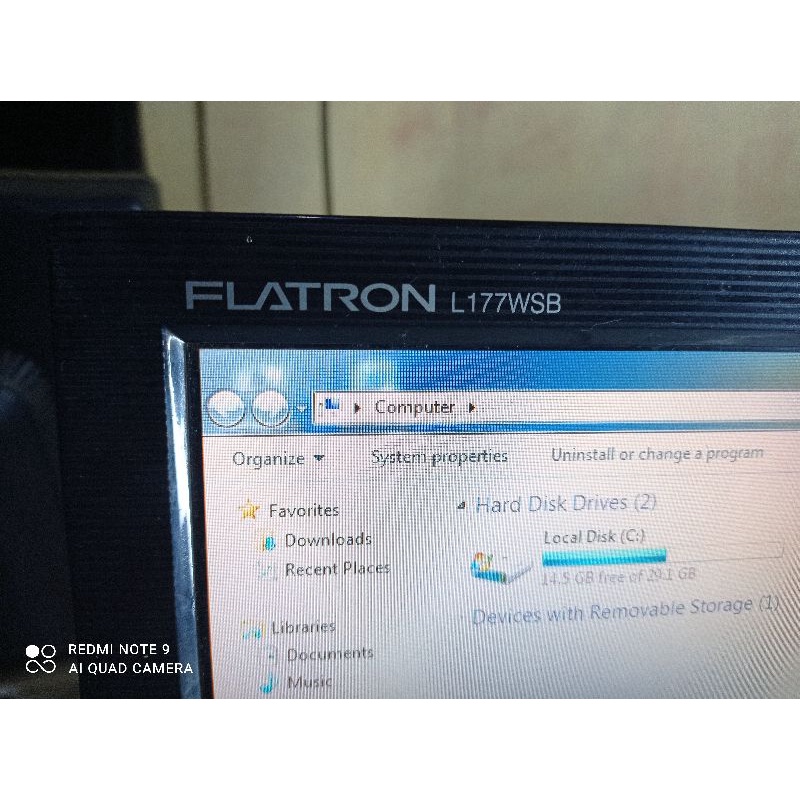 Monitor lcd Lg 17 inch wide