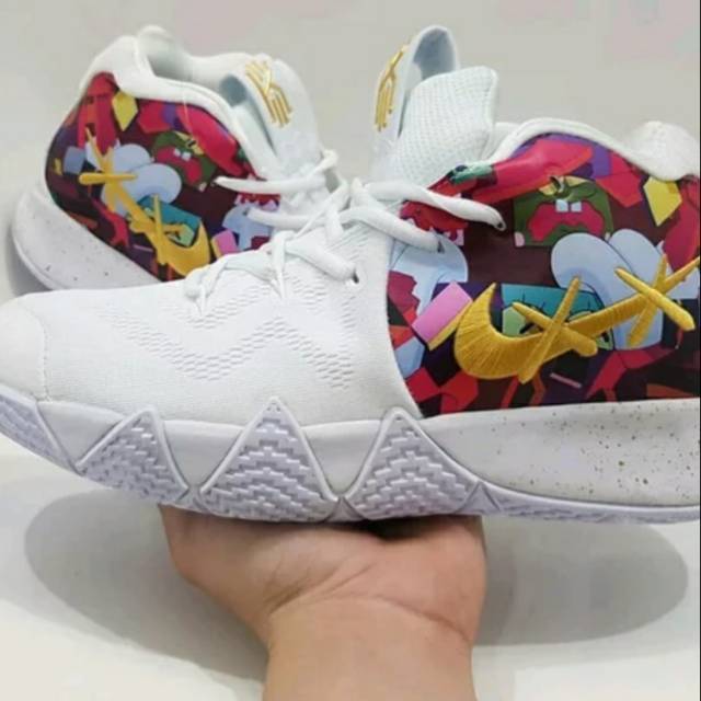 SEPATU NIKE KYRIE IRVING 4