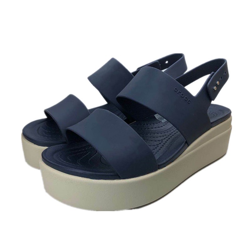 Sandal Wanita / Crocs Brooklyn Low Wedges Tali / Crocs BrookLyn / Sandal wedges