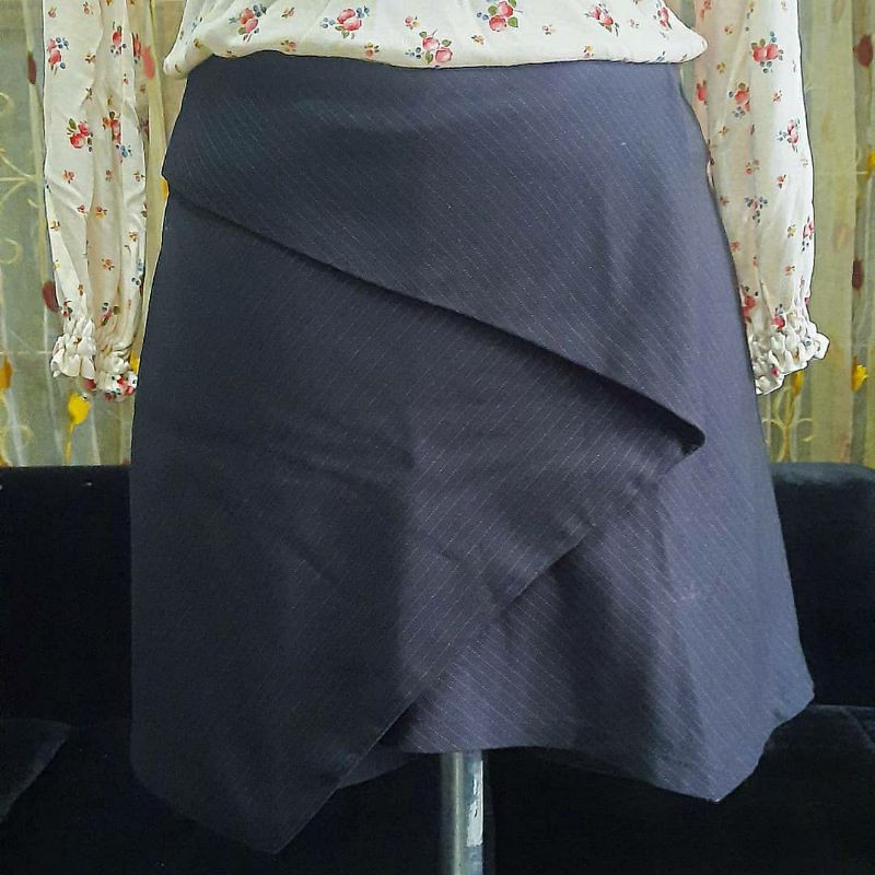 Celana Rok Preloved/Vintage/Second The Executive Hitam Pendek
