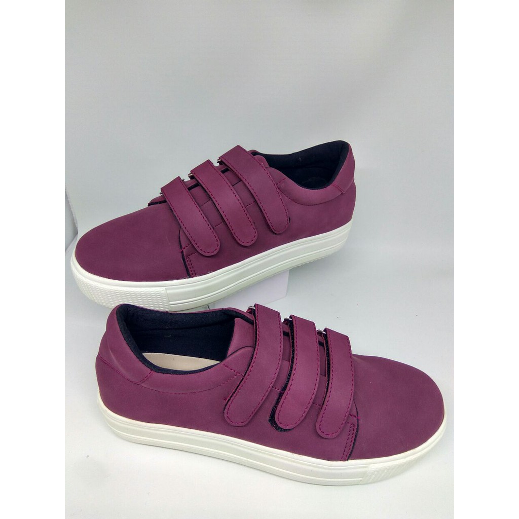 Sepatu Kerja Wanita / Sepatu Kuliah Wanita / Sepatu Santai Wanita / Sepatu Warna Maroon