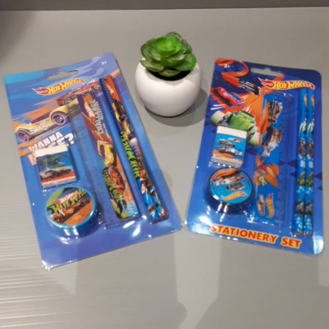 

Stationery set Hot Wheels