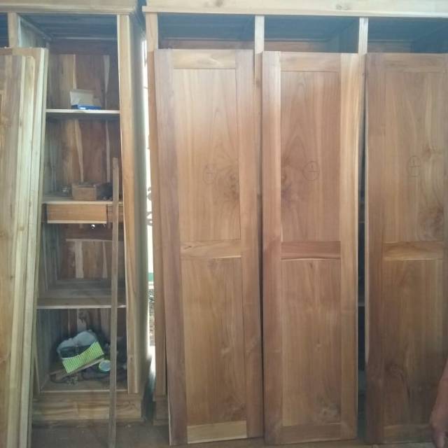 Lemari 3 pintu kayu jati mentahan