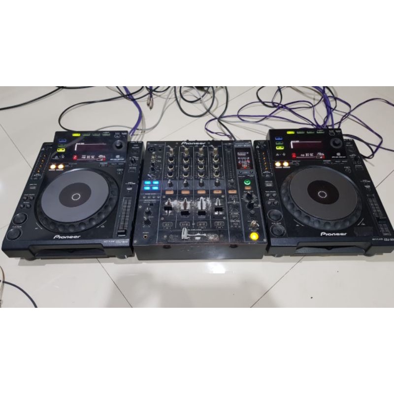 Jual santai alat dj murah 1 set cdj 900 2 & djm 800.