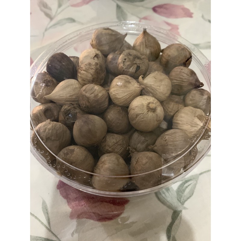 

bawang hitam (black garlic)