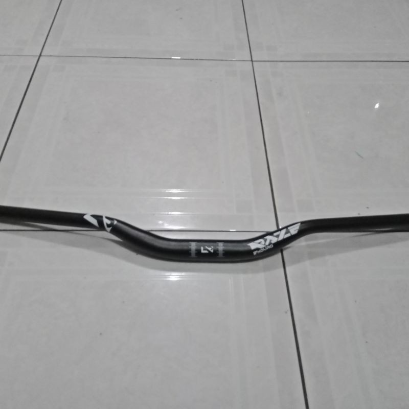 Stang Handlebar Raze Enduro 788mm sepeda MTB Oversize