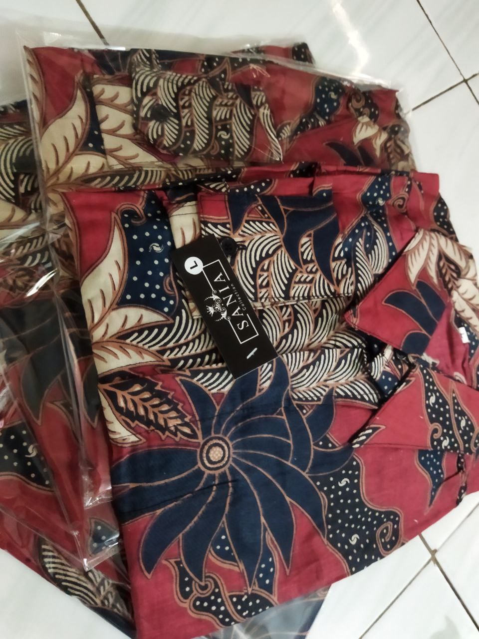 Couple Batik Seragam Keluarga Lebaran