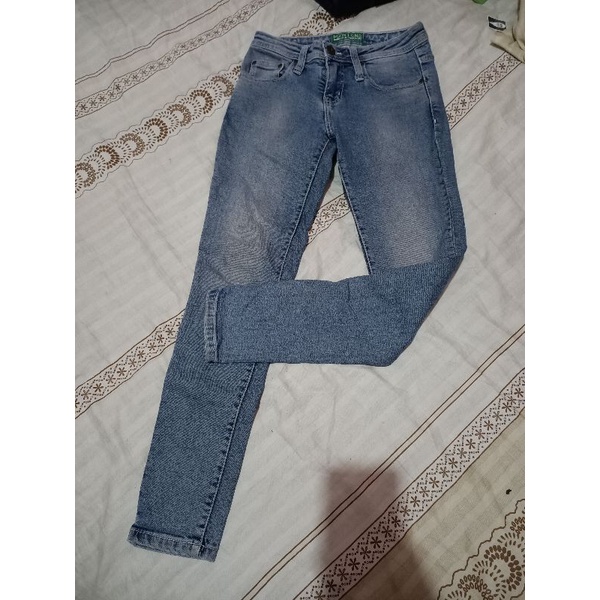 Preloved Celana Jeans wanita merek "Point One"