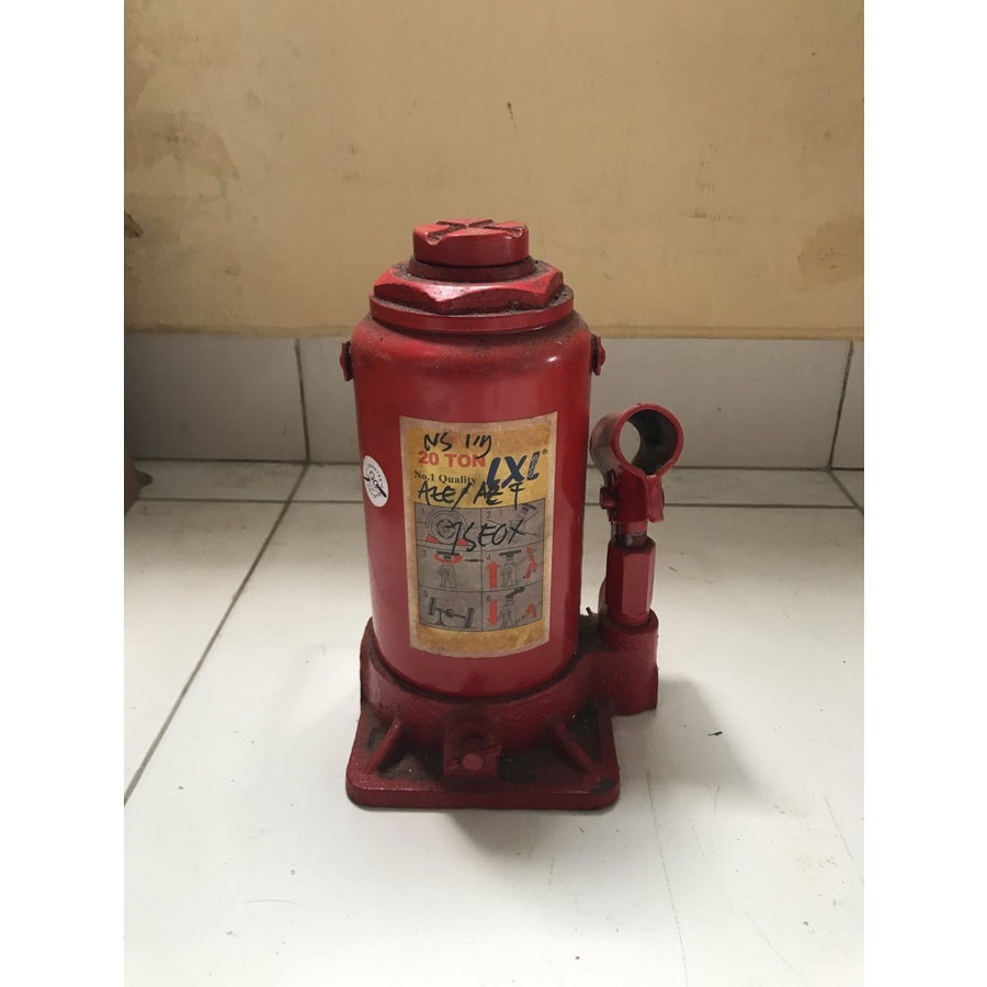 DONGKRAK BOTOL 20 TON