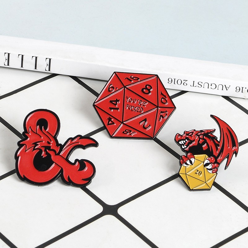 Dungeons and Dragons D20 Bros Pin Enamel Bentuk Dadu RPG D &amp; D 1980 's Untuk Aksesoris Pakaian