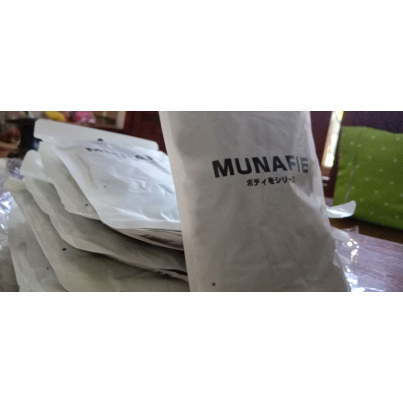 Munafie korset/Celana dalam korset munafie