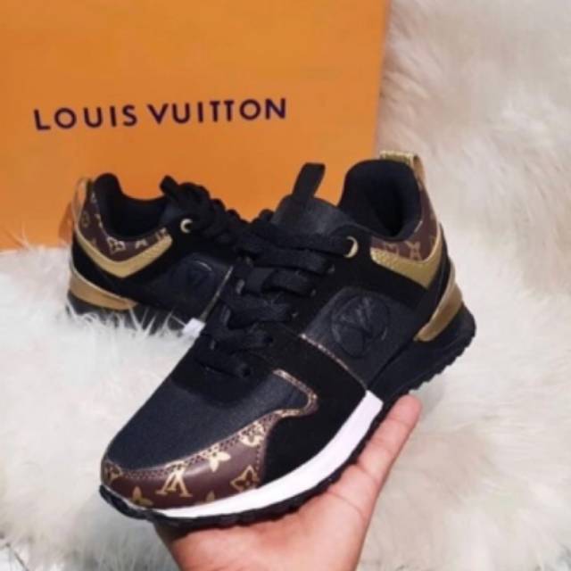 Sepatu Lv run away sneaker semprem