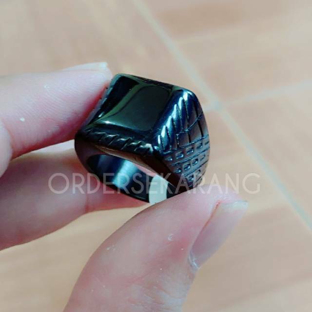 Cincin titanium VIRTUAL aksesoris fashion pria dan wanita