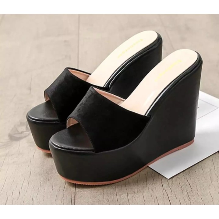 Sandal Wanita Zora Wedges Wanita AW25