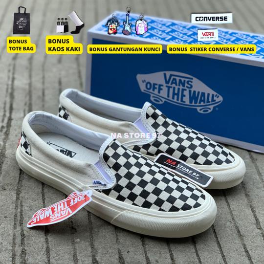 (BONUS KAOS KAKI DAN STIKER) VANS SLIP ON OG CHECKERBOARD BLACK WHITE WAFFLE DT GRADE ORI BNIB