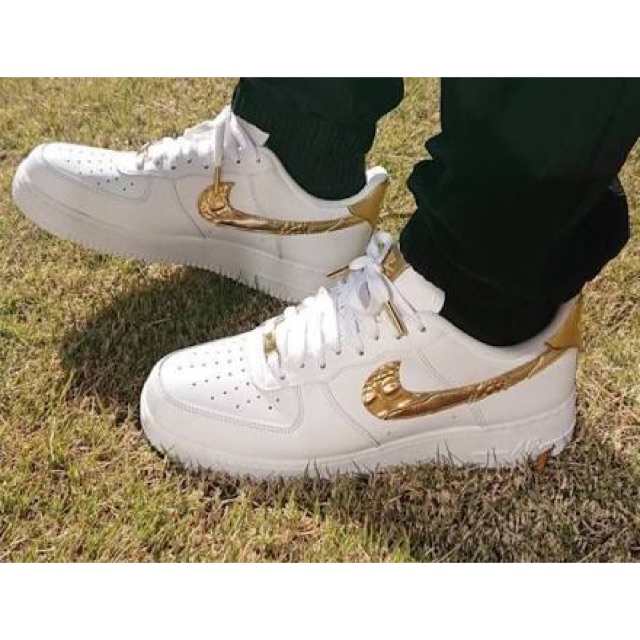 nike air force 1 gold cr7