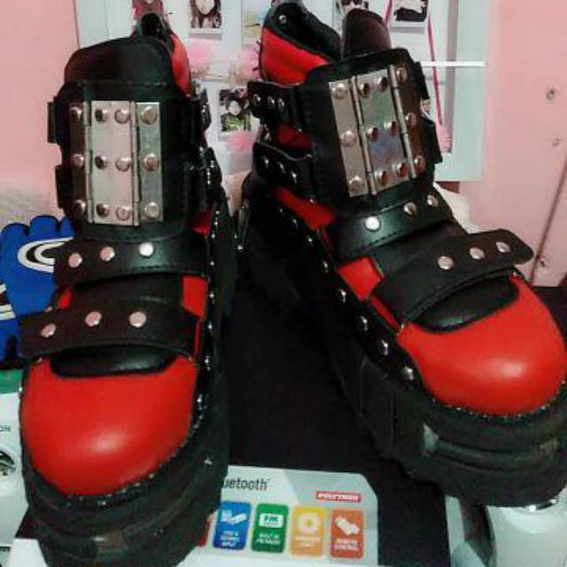 Newrock Hitam Variasi Merah Sepatu Rocker