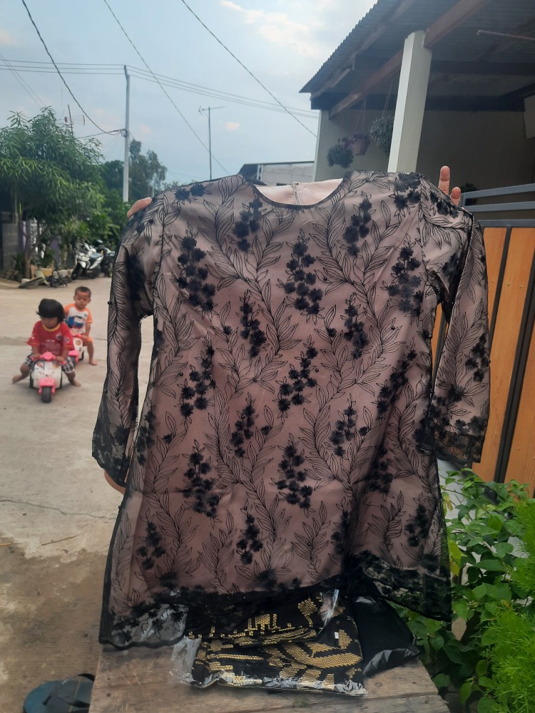 Maura Couple - Sania Ruffle Batik Couple Ori Ndoro Jowi Garansi Termurah Shopee - Couple Kintana