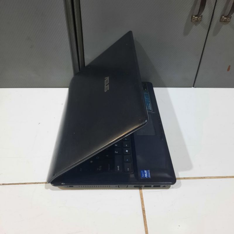 Laptop Asus A42J Intel Core i5 Ram 4/500GB Layar 14 inch Full aplikasi siap pakai