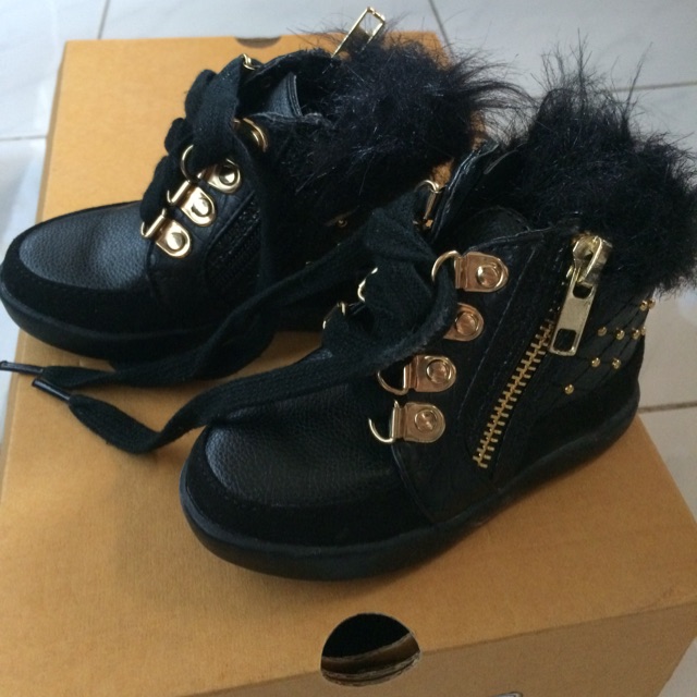 River Island Boot Anak Bulu Kulit Sepatu Walker Anak Perempuan