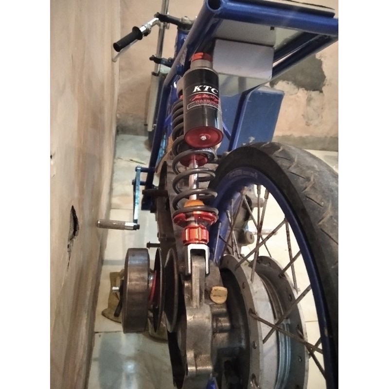 Shockbreaker Model KTC EXTREME Tabung matic Stelan klick rebound 310mm 330mm Shock Tabung Atas mio beat vario scoopy xeon mio m3 vario 125 vario led 150 beat street beat fi spin spacy x-rider soul gt Tabung Bawah