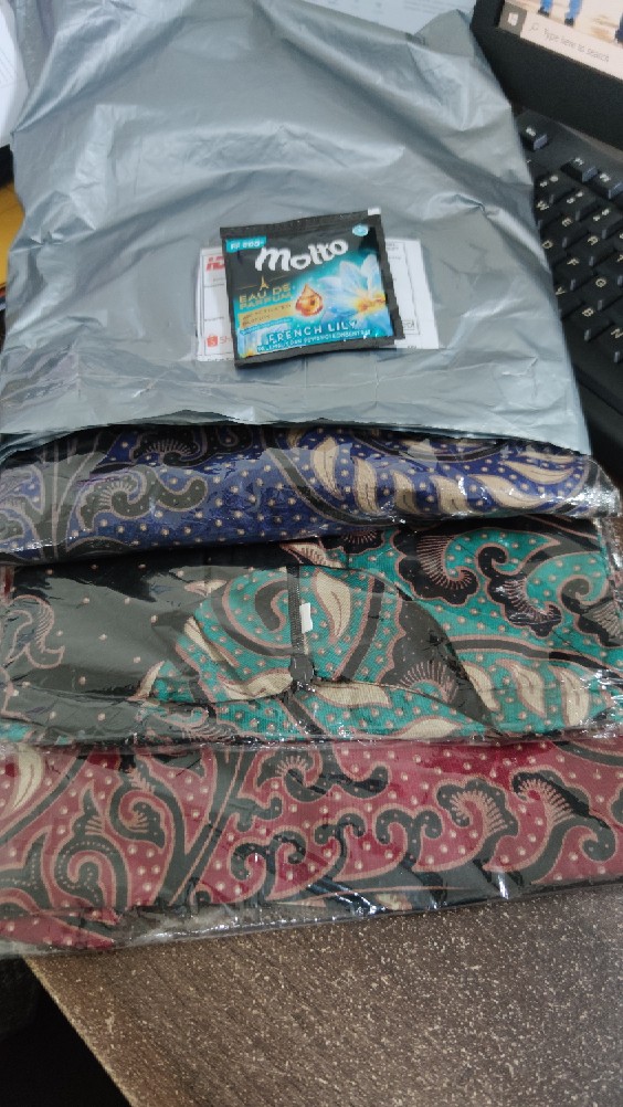 #bayar Di Tempat Terlaris Serut Genes Jelita Tunic Navbor Yelbor Whitbor Creambor Tunik Batik Modern