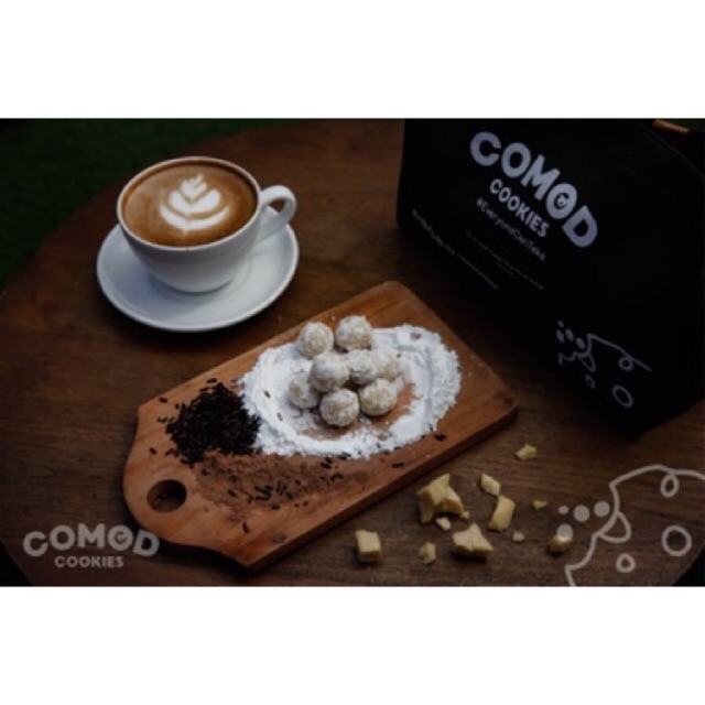 

Comod Cookies Kudapan Makanan Ringan Kue Kering Keju Kacang Mede Putri Salju - Snowy Cheese