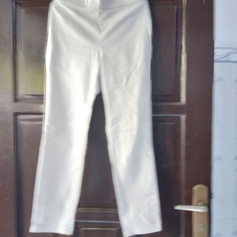 Celana Wanita Stretch Uniqlo