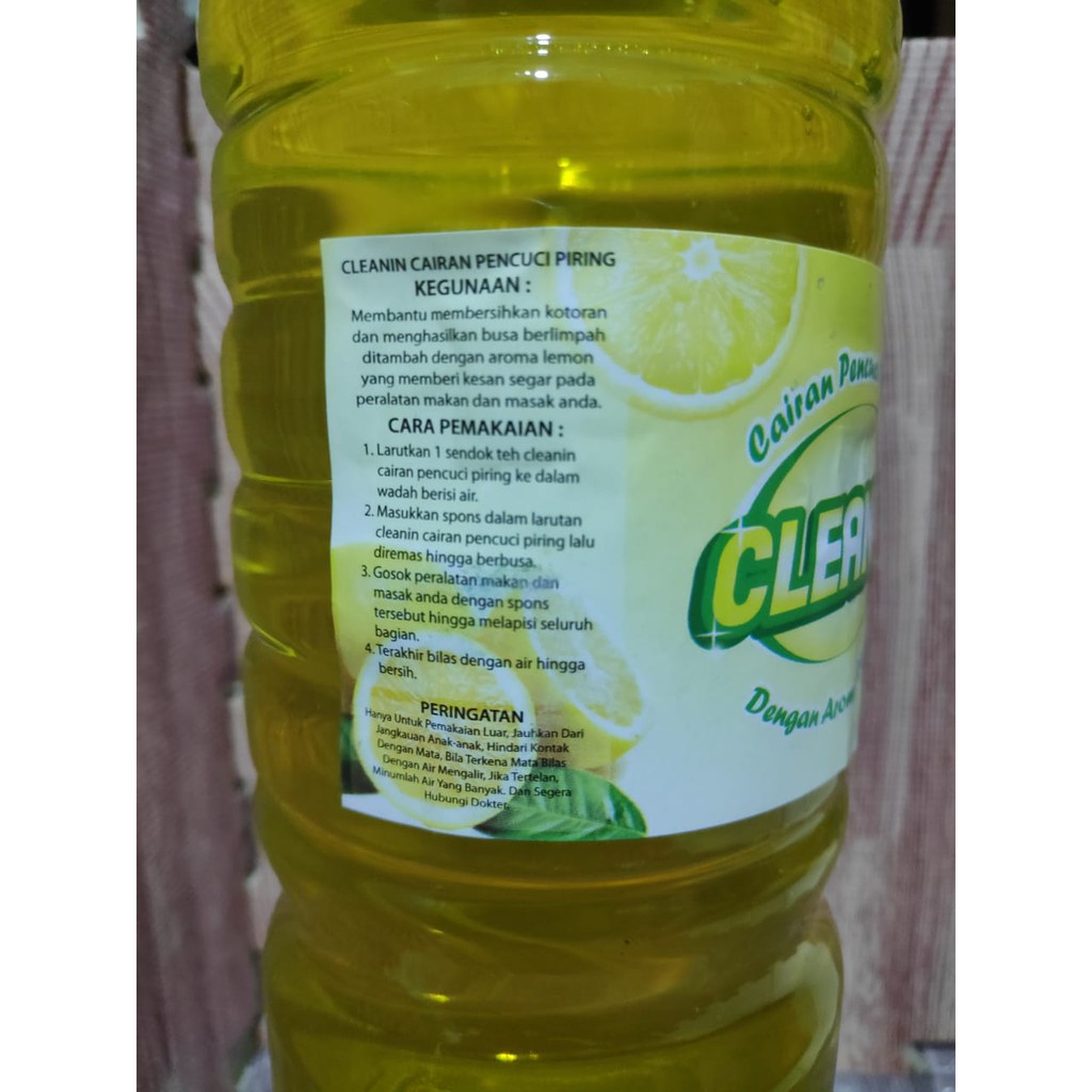 Sabun cair cuci tangan, sabun cuci piring, satu sabun cair untuk segala kebutuhan [Cleanin]