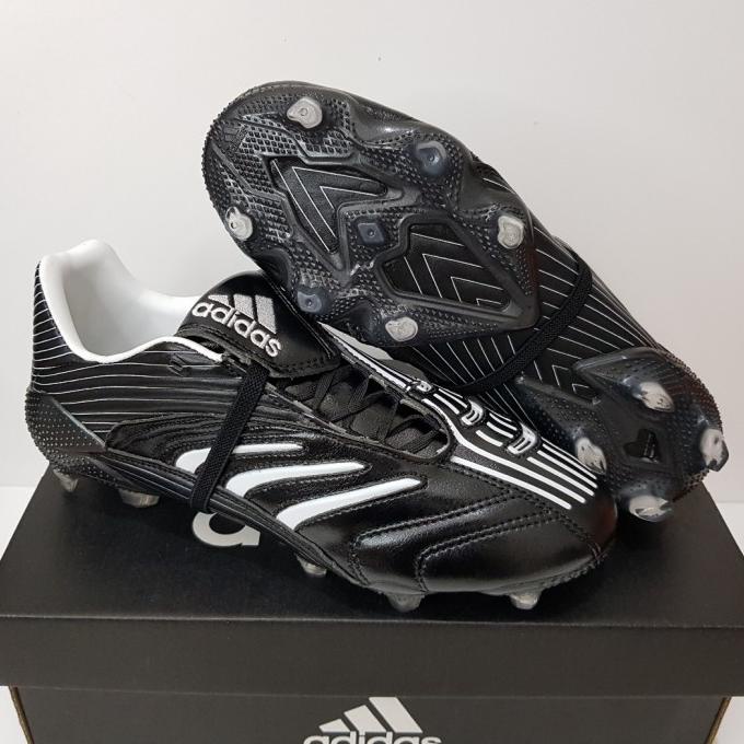 Sepatu Bola Adidas Predator Remake Absolute Black White Fitriyenita