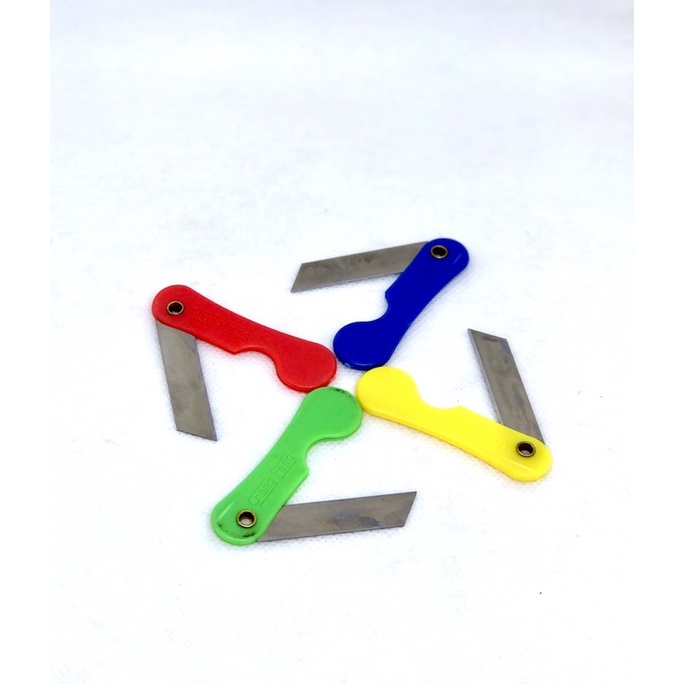 

SANTI-ACC Silet / Cutter Lipat Warna (Kecil)