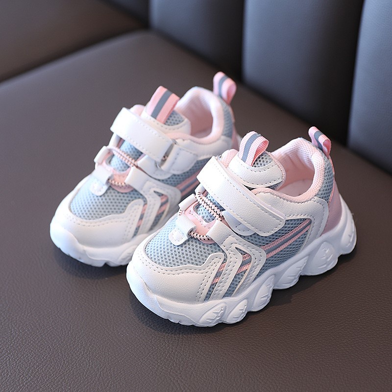 Sepatu Sneakers Perempuan/Laki-laki model keren Import