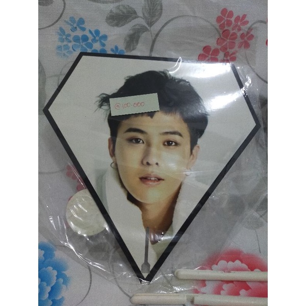 BIGBANG OFFICIAL ALIVE TOUR GOODIES - IMAGE PICKET/FAN GD&TOP