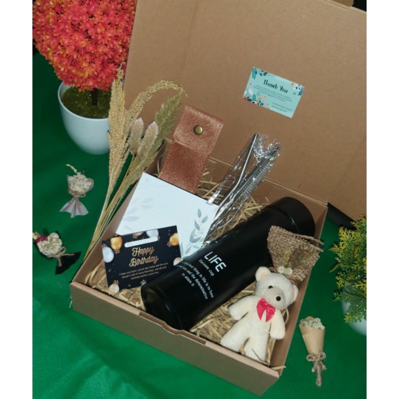 

Hampers L/Gift Box/Packages/Birthday/Wisuda/Wedding/Farewell/Graduation/Anniversary/Hadiah/Lebaran