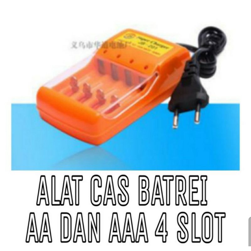 Charger Baterai 4Slot AA Dan AAA  / Alat Cas baterai 4slot AA AAA / Cas batrei 4Slot