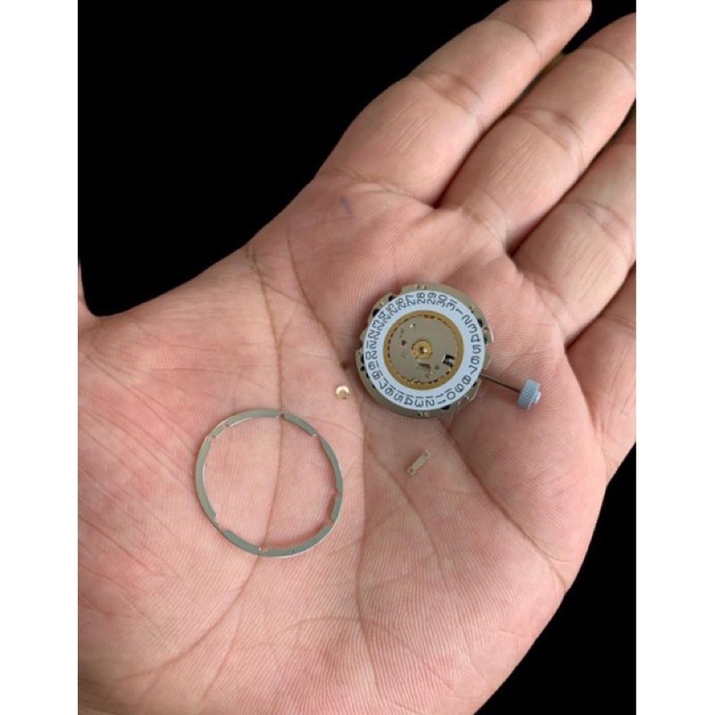 Mesin jam tangan ronda 705