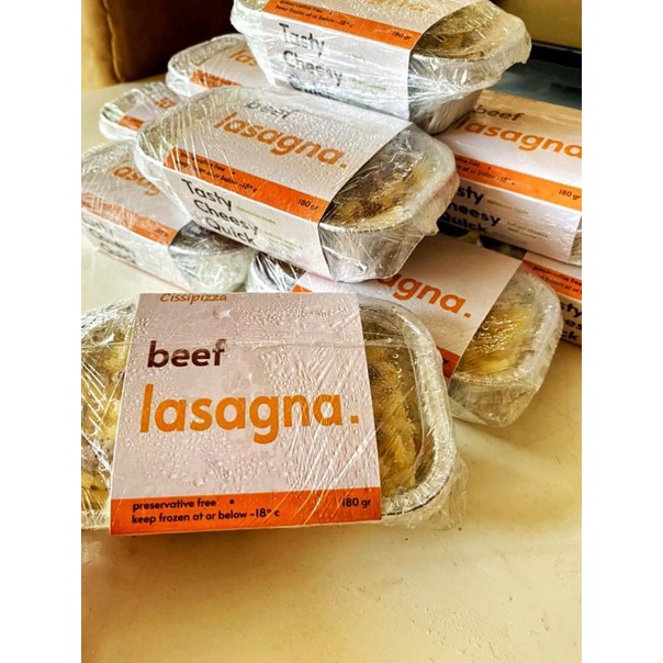 

Beef Lasagna Frozenfood Halal Dan Sehat Ukuran Box 350gram ( Large )